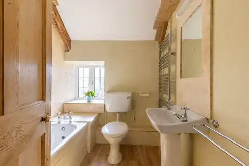 Family bathroom at Fuschia Cottage, Cornwall
