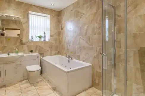 Family bathroom at Gardener's Country Cottage, Northumberland