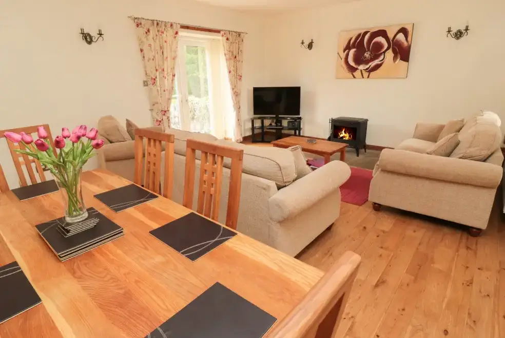 Open plan living area at Gardener's Country Cottage