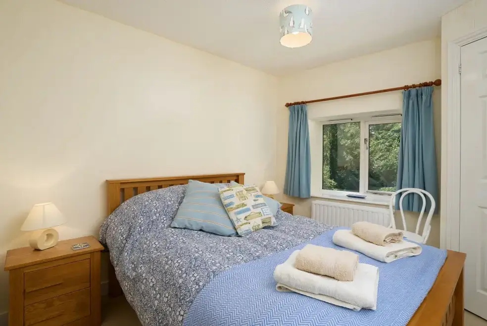 Double bedroom at Gatehouse West, Colmer Estate