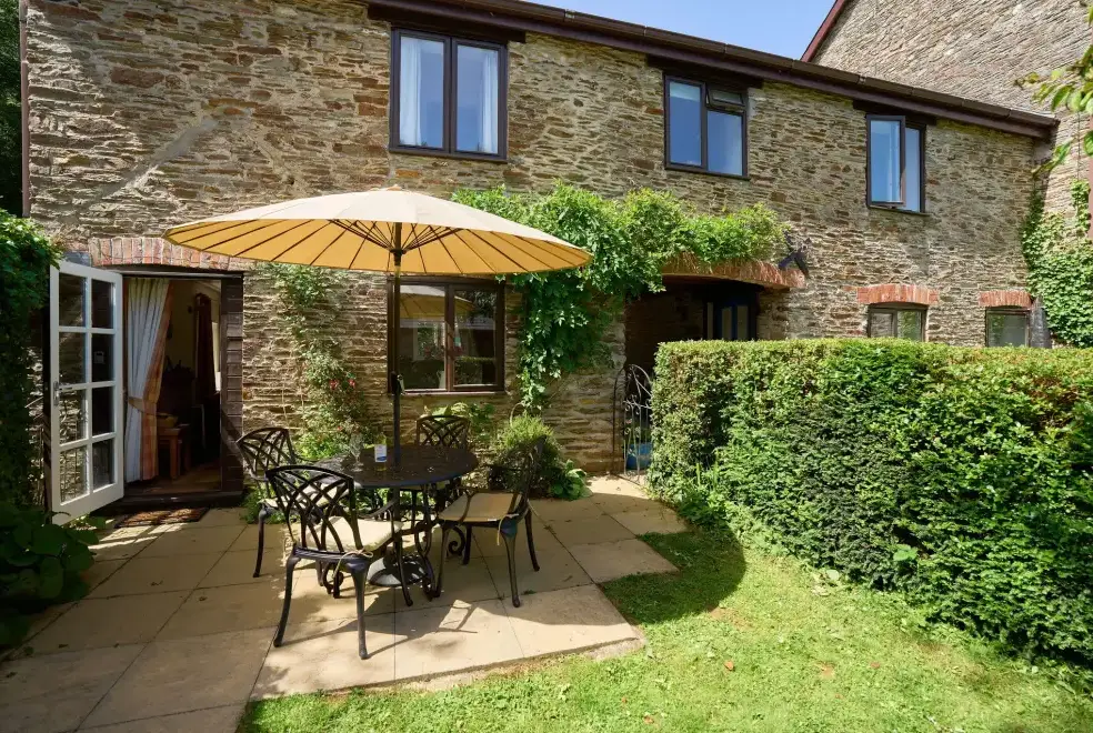 Garden furniture at Gatehouse West, Colmer Estate