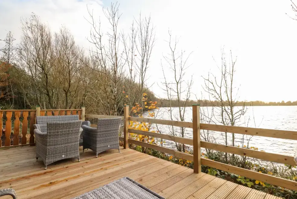 Decked area at Gerrida Lodge
