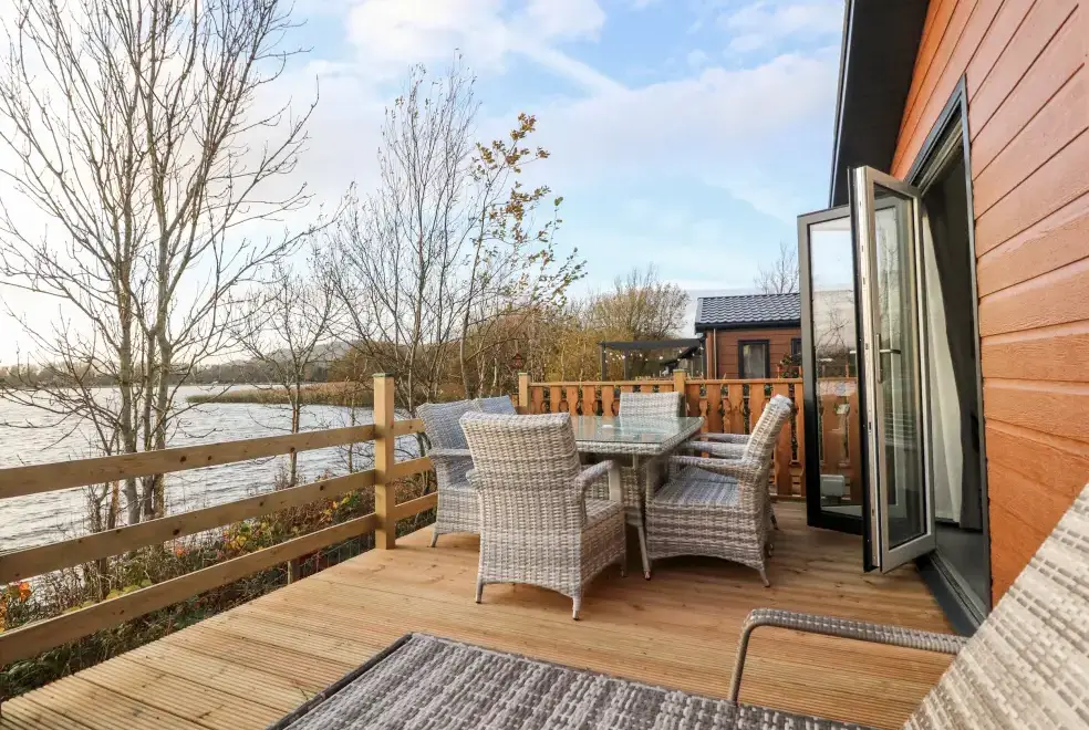 Decked area at Gerrida Lodge