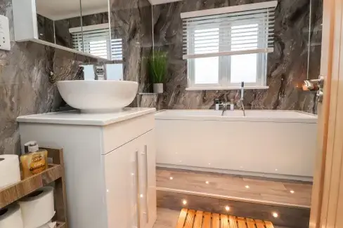 Family bathroom at Gerrida Lodge, Lancashire