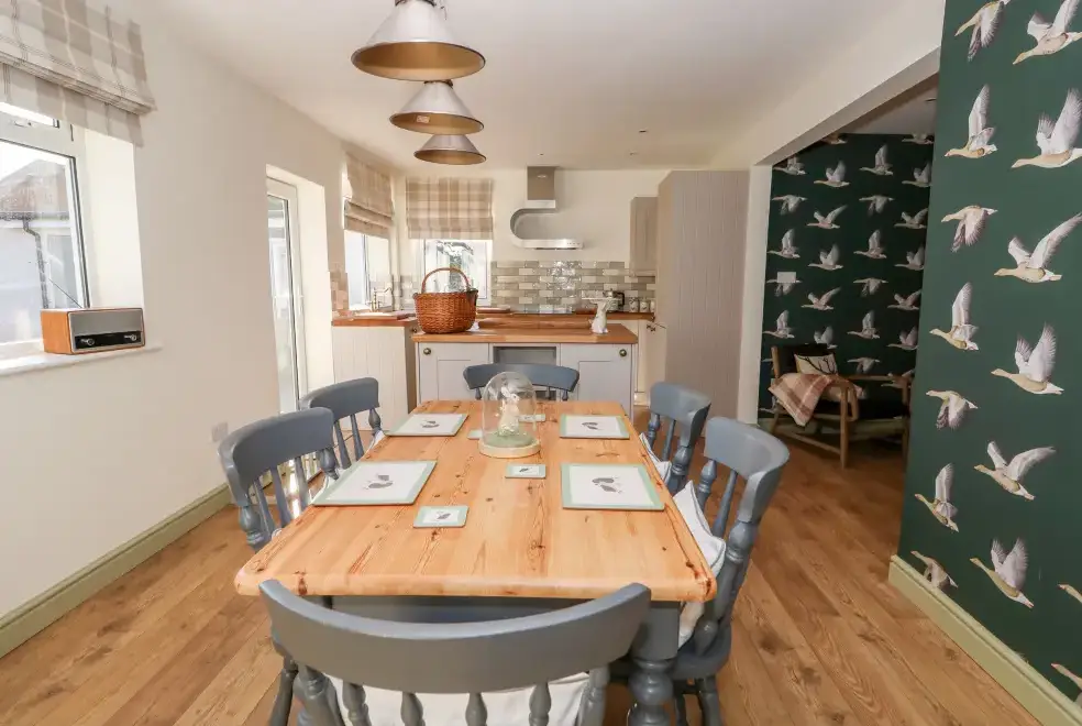 Kitchen/diner at Giggling Goose Cottage