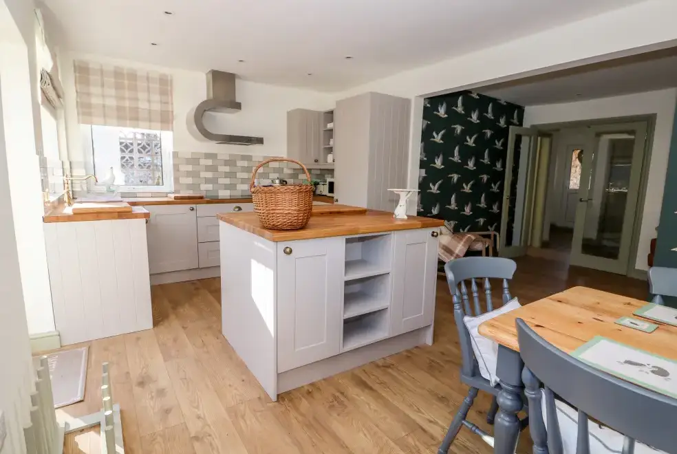 Kitchen/diner at Giggling Goose Cottage