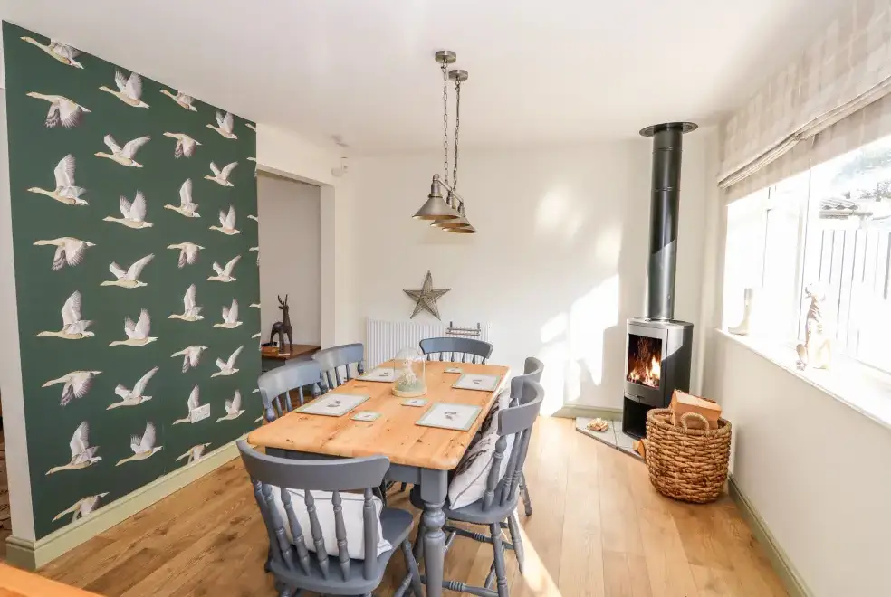 Dining room at Giggling Goose Cottage
