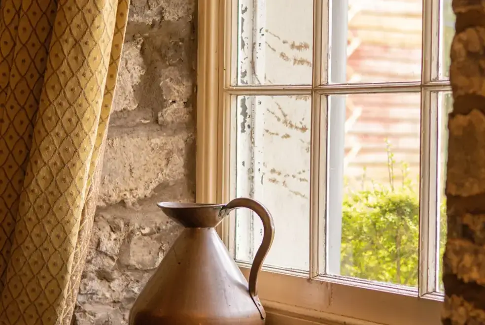 Glansevin Mansion, from the outside