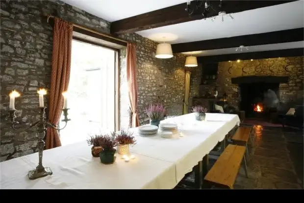 Dining room at Glansevin Mansion