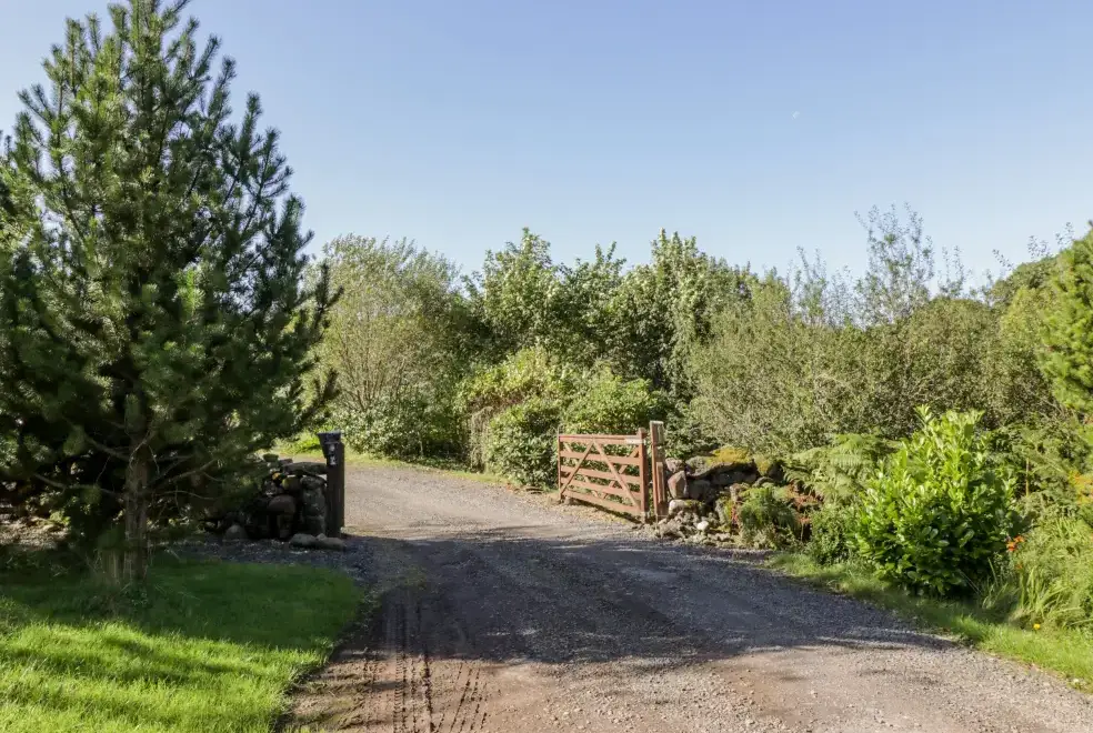 Countryside near Glen Euchar Holiday House