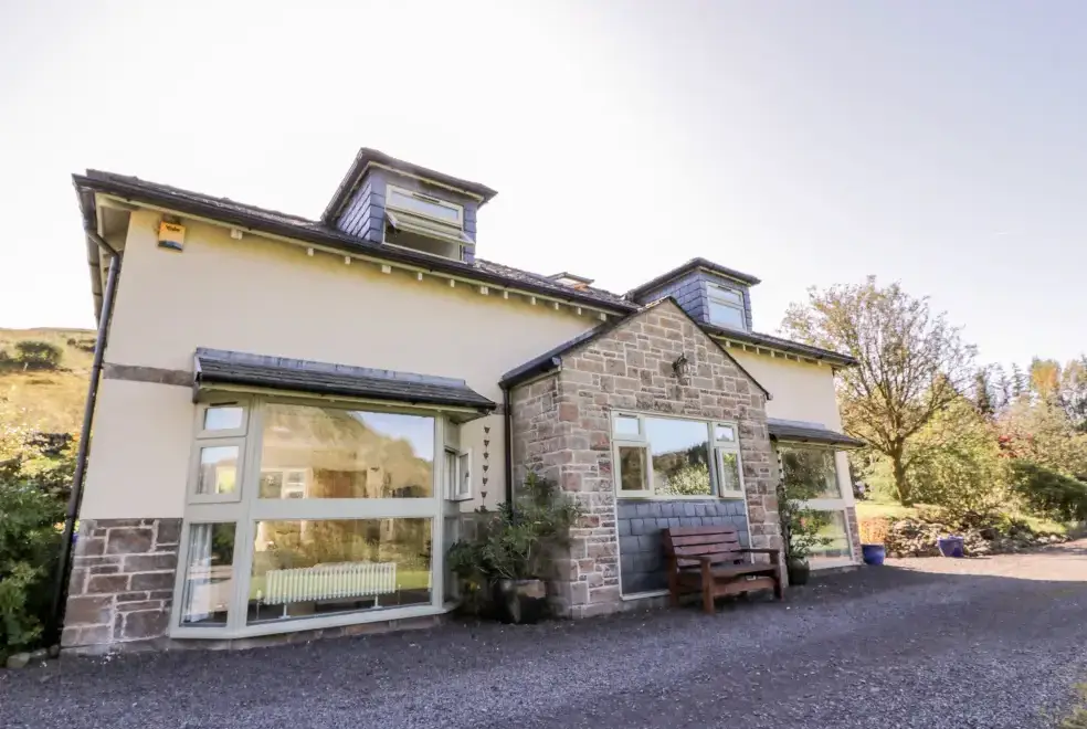 Glen Euchar Holiday House, from the outside