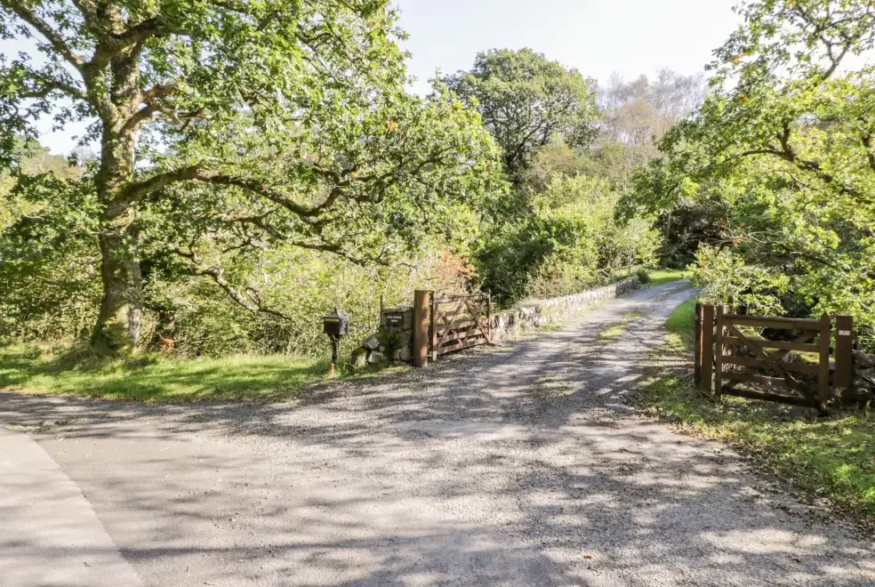 Countryside near Glen Euchar Holiday House