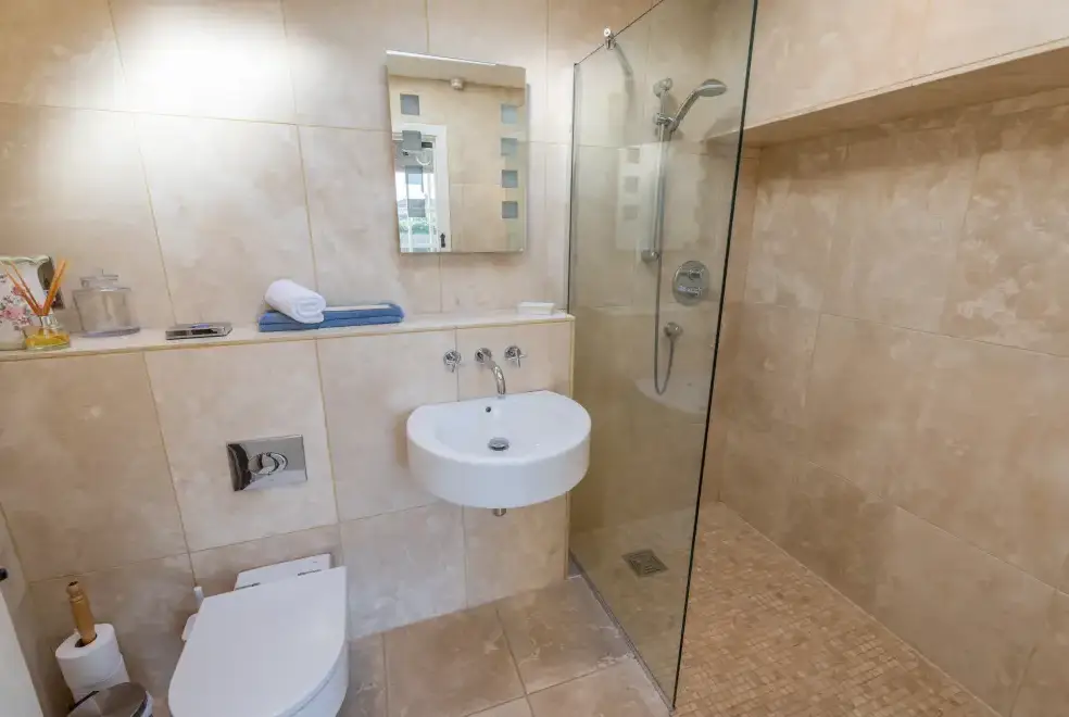 Shower room at Glenacres