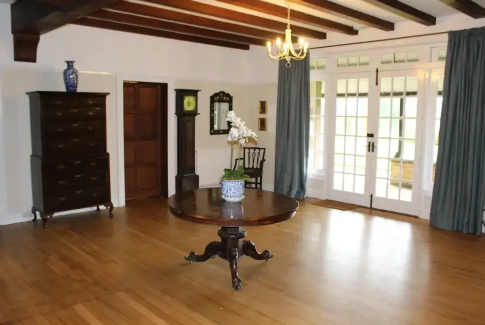 Drawing room at Glingerbank