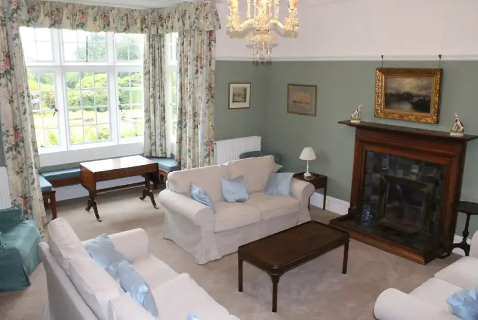 Lounge at Glingerbank