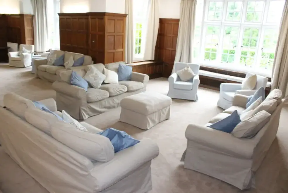 Lounge at Glingerbank