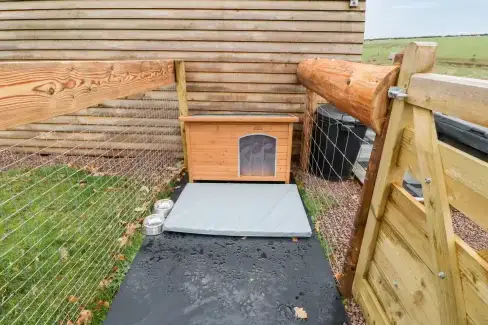 Dogs welcome at Goose Pod, Worcestershire