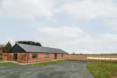 Grange Barn, Shropshire, Heart of England