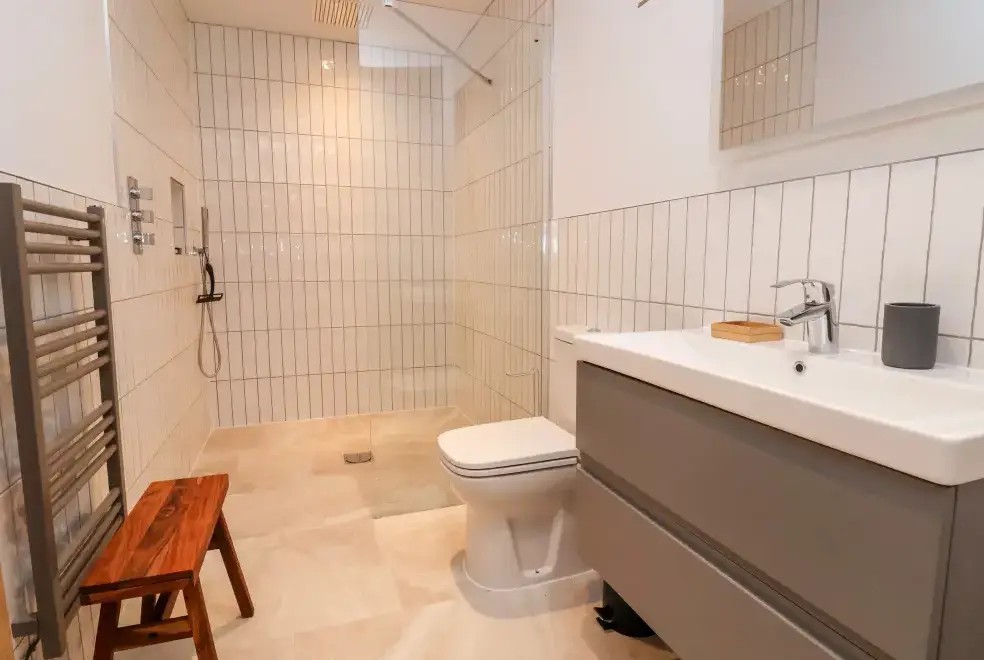 Wet room at Grange Barn