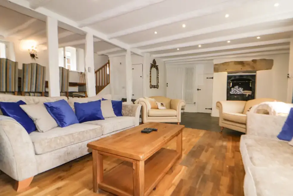 Lounge at Great Western Farmhouse