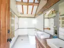 Ensuite bathroom at Green Barn - thumbnail photo