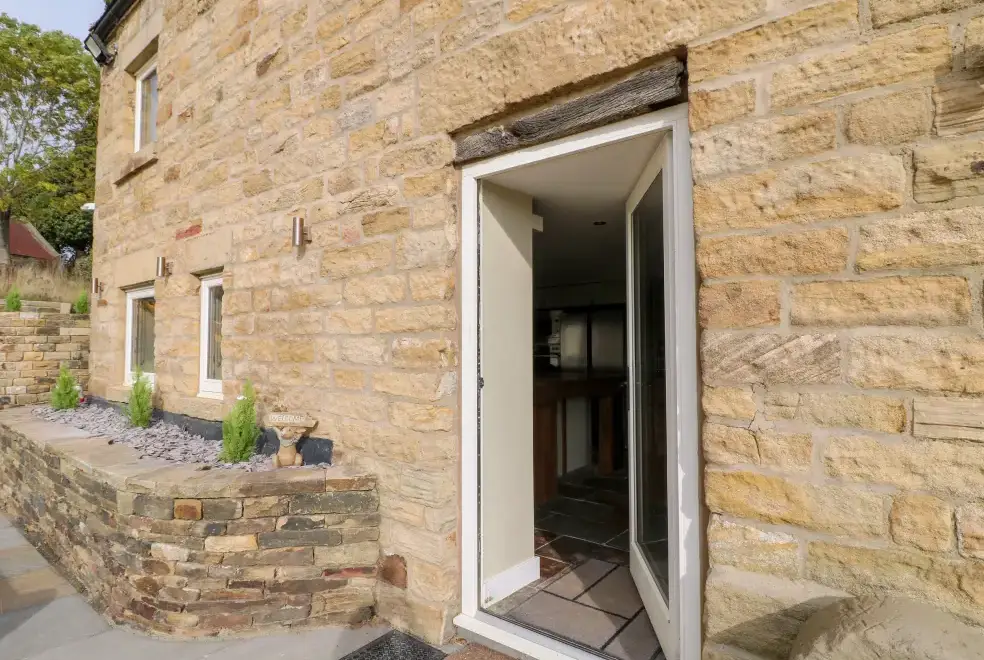 Green Barn, from the outside