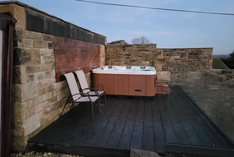 Private Hot Tub at Green Barn
