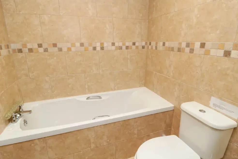 Family bathroom at Grey Croft