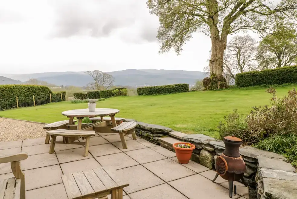 Garden at Groes Lwyd