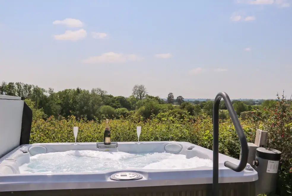 Private Hot Tub at Groomes Country House