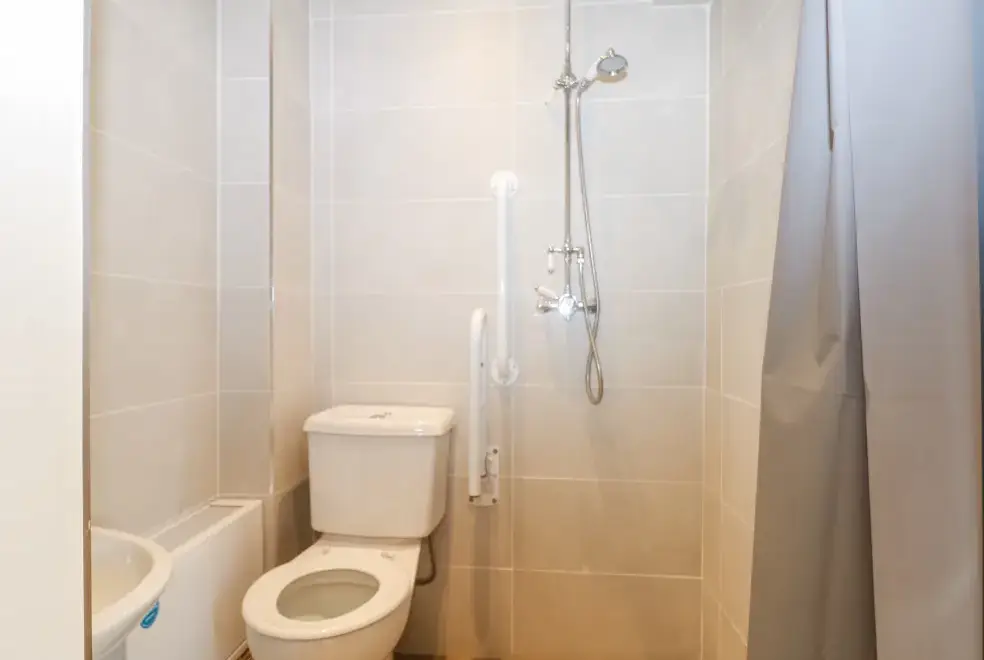 Shower room at Groomes Country House