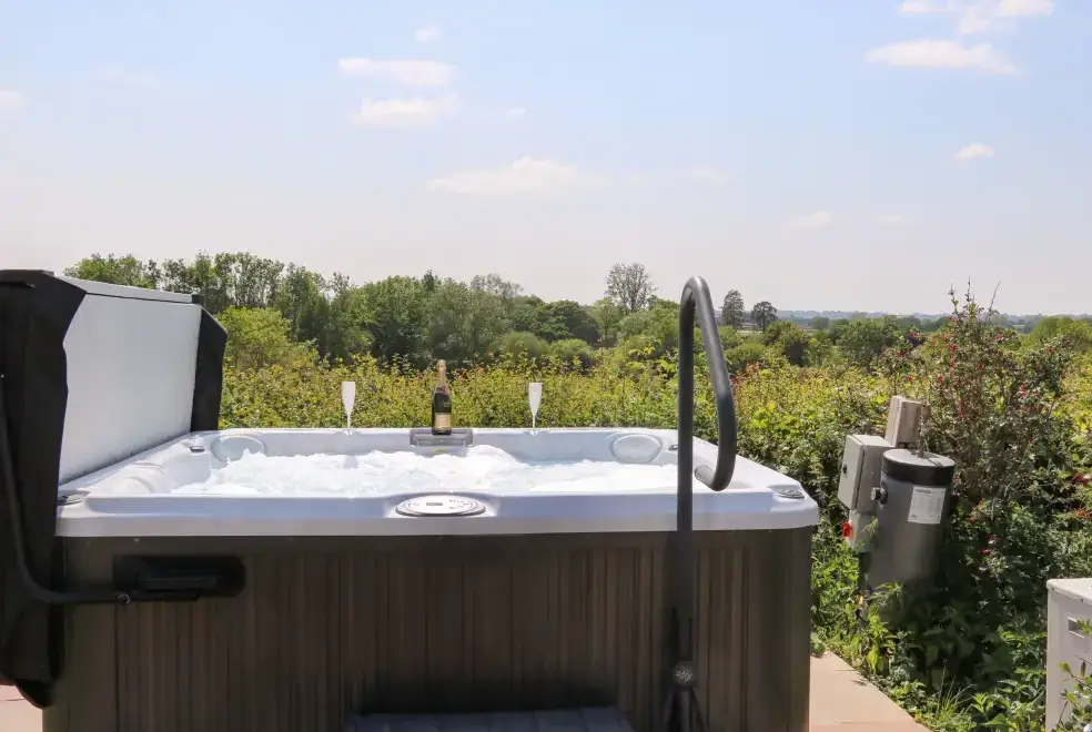 Private Hot Tub at Groomes Country House