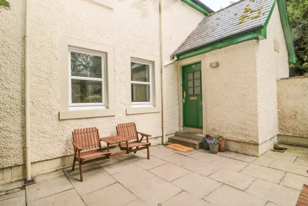 Patio area at Grooms Cottage