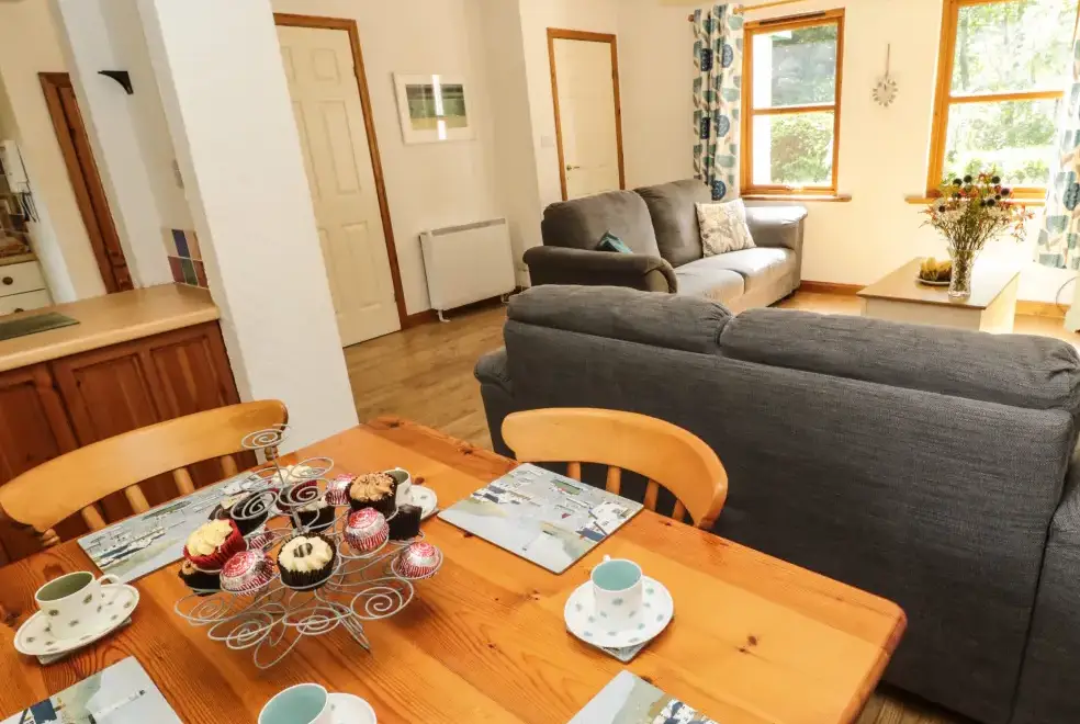 Kitchen/diner at Grooms Cottage