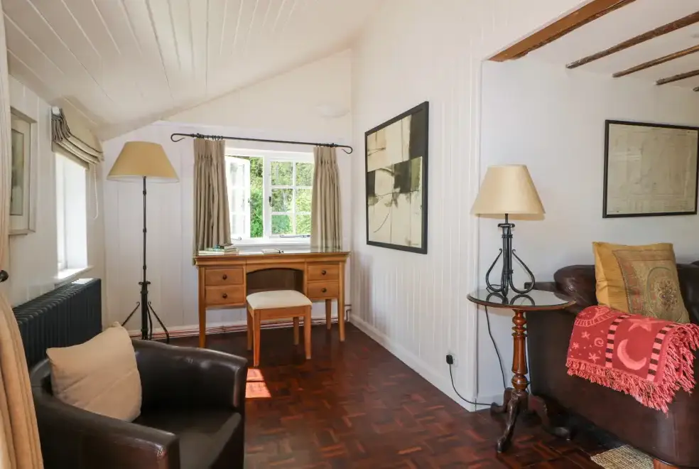 Lounge at Gun Hill Cottage