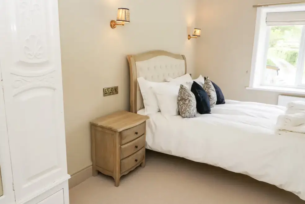  at Gwern Borter Manor