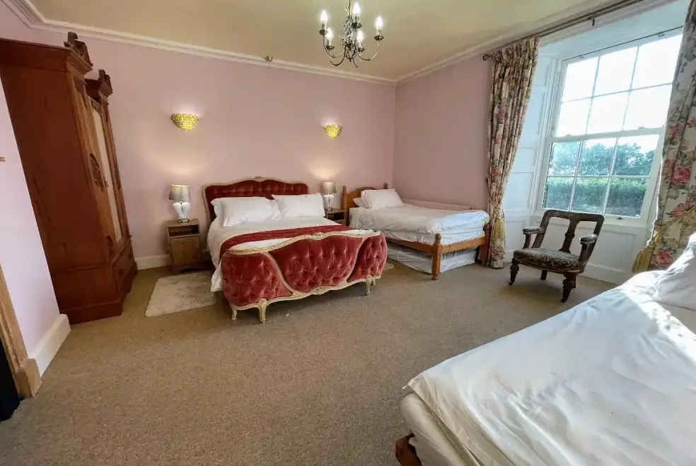 Romantic double bedroom at Hafod Grove Mansion House