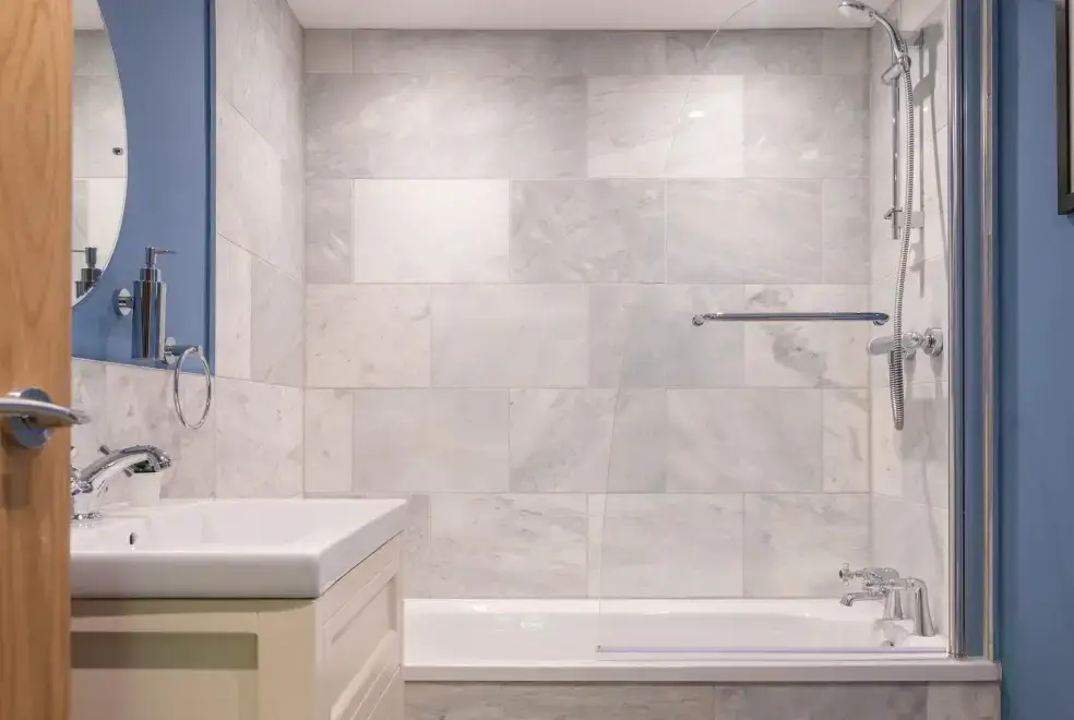 Shower room at Hammerhole