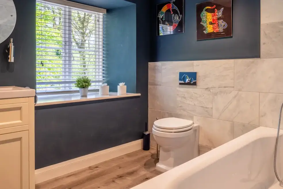 Family bathroom at Hammerhole