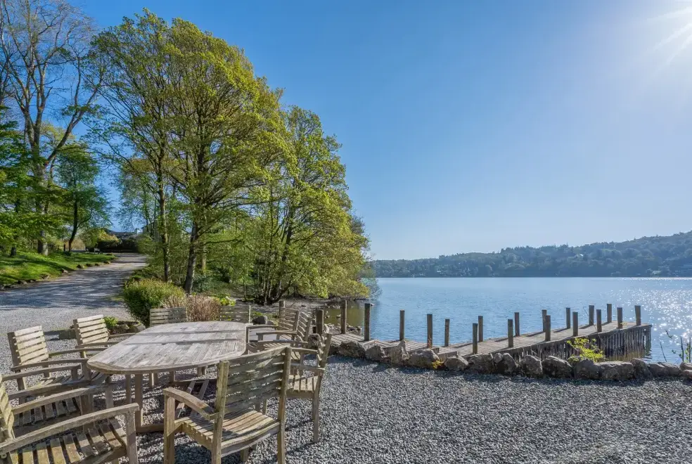 Lake view at Hammerhole