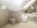 Ensuite bathroom at Harmon Vale - thumbnail photo