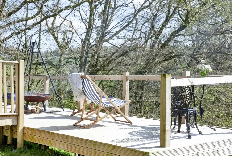 Decked area at Hawkins Hideaway