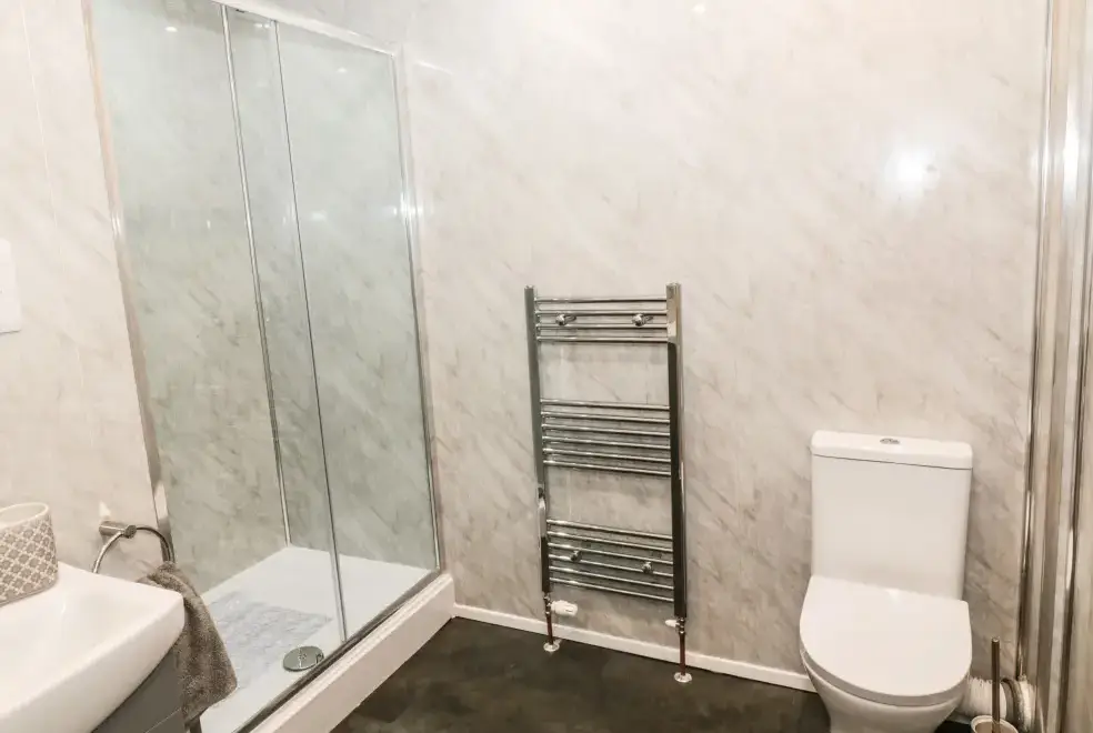 Shower room at Heatherbank