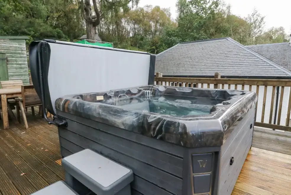 Private Hot Tub at Heatherbank