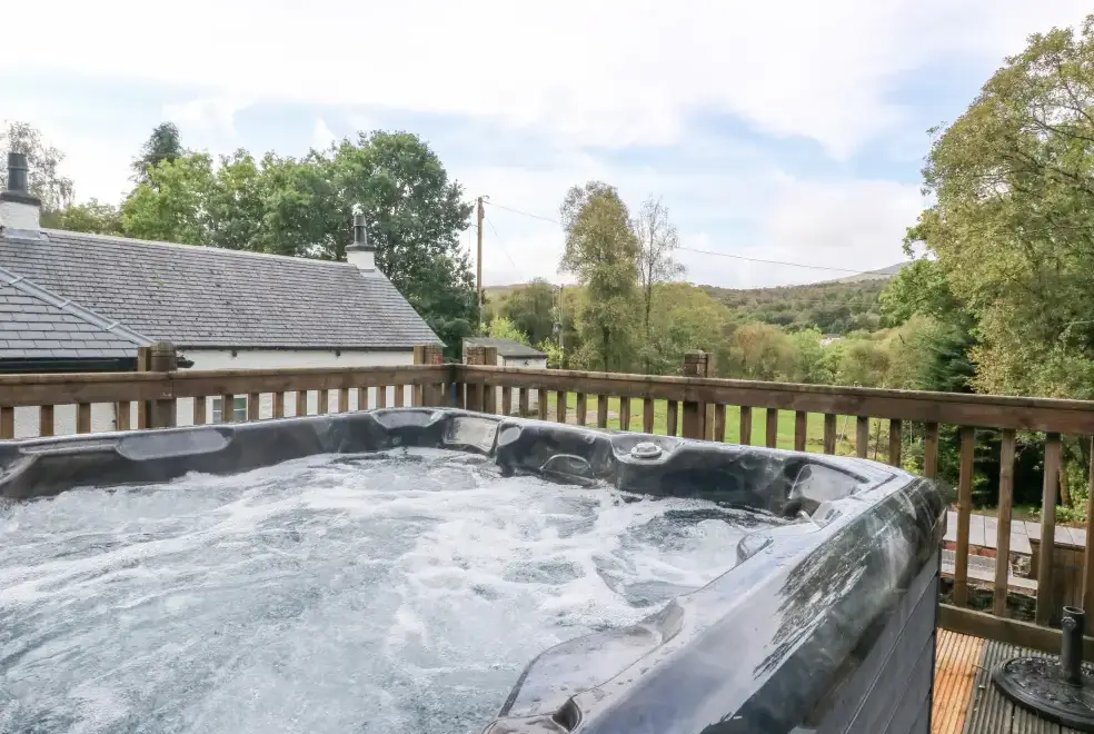 Private Hot Tub at Heatherbank