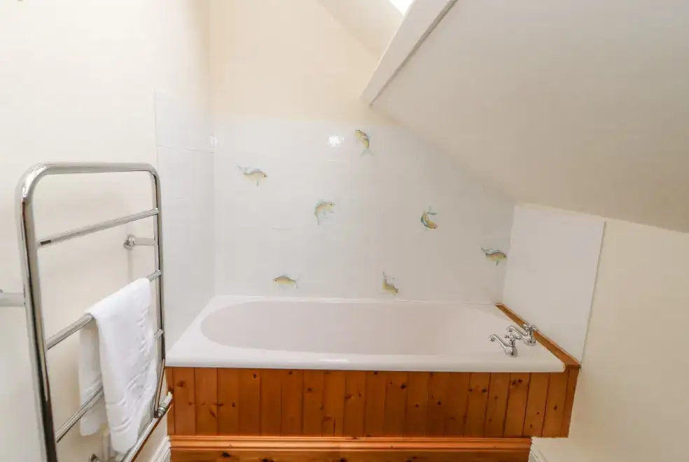 Family bathroom at Heatherbrae