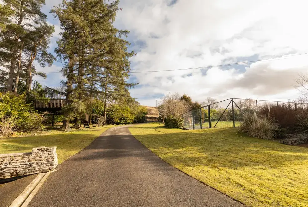 Surrounding area near Heatherbrae