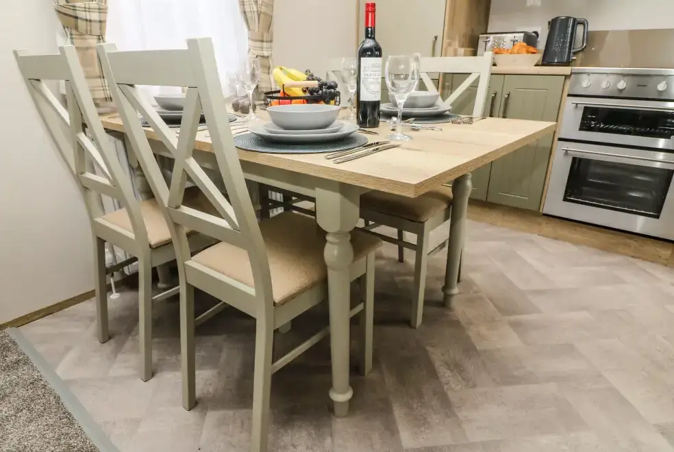 Kitchen/diner at Hedgehog Lodge