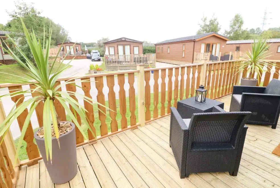 Decked area at Hedgehog Lodge