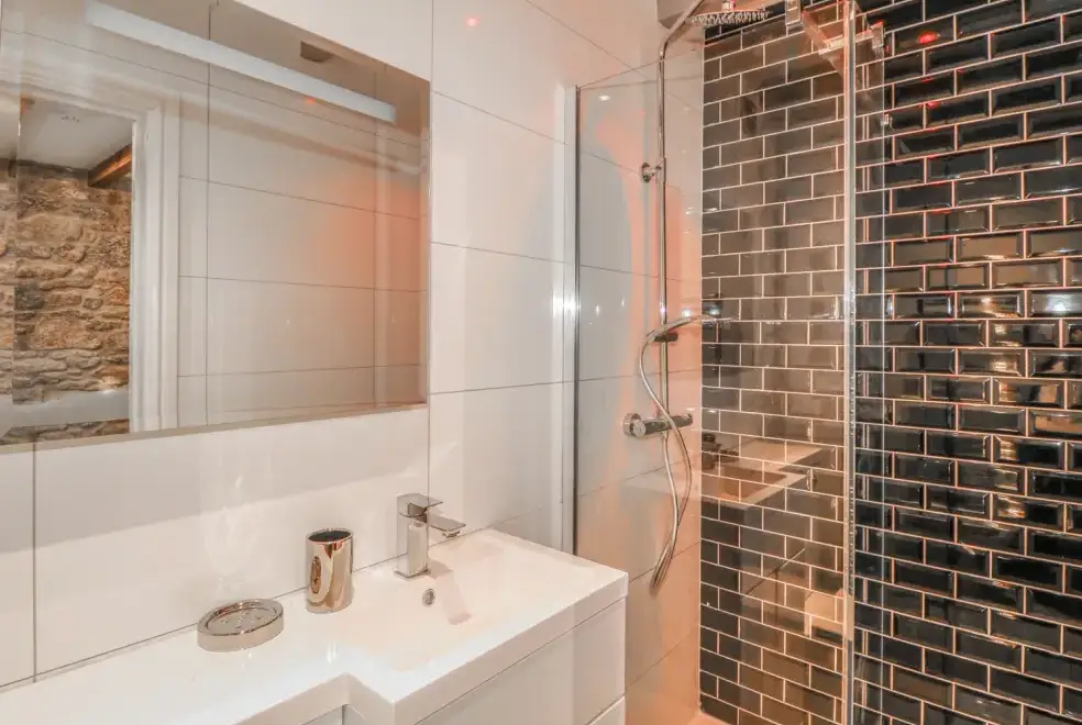 Shower room at Helford